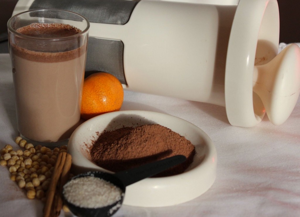 Cómo hacer leche de soja con cacao y naranja