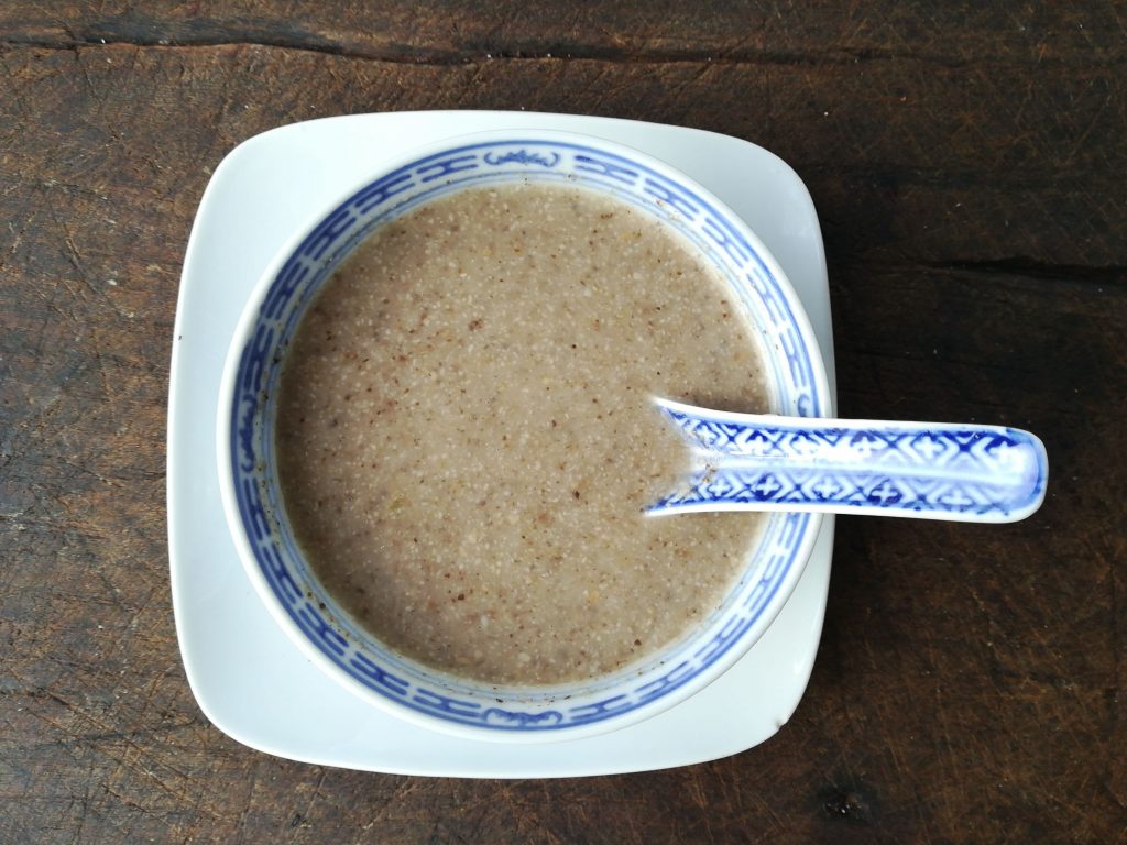 receta vegana de sopa de champiñones y leche de avena