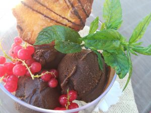 vegan recipe of almond milk coffee icecream
