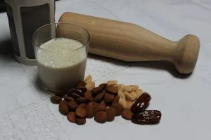 vegan recipe of almond milk with dates