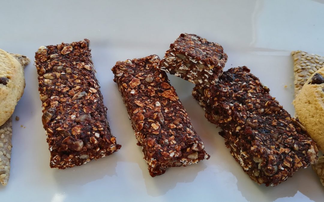 Barres énergétiques fait maison aux pulpes d’amandes et de noix de coco