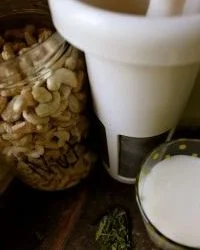 Cashew milk with stevia leaves as a sweetener
