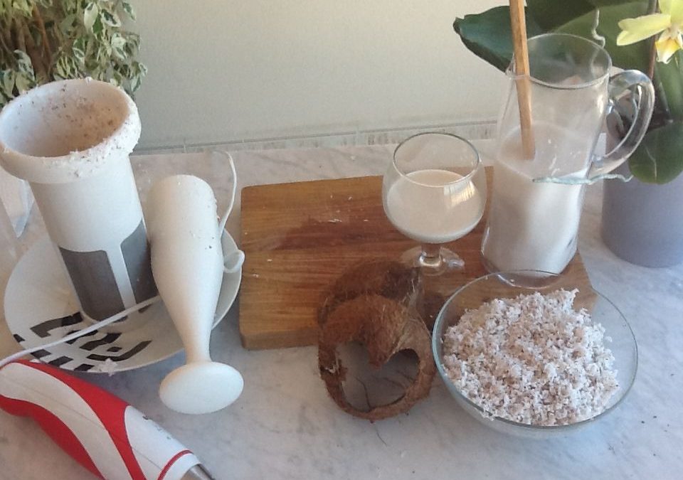 Coconut milk (video recipe)