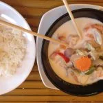 recette thaï de soupe tom yum avec lait de coco