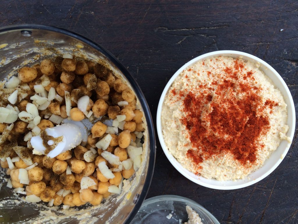 Chickpea hummus with oat pulp