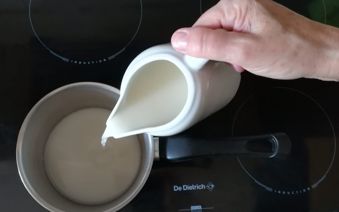 Tips to heat homemade plant milks without stripping them from their nutrients