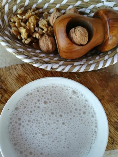 Latte di noci fatto in casa