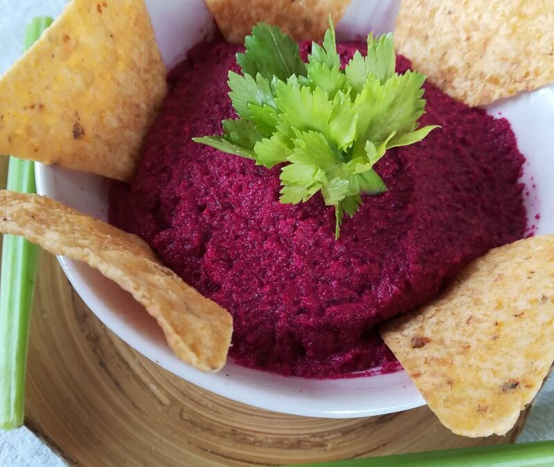 Beetroot pâté with walnut pulp