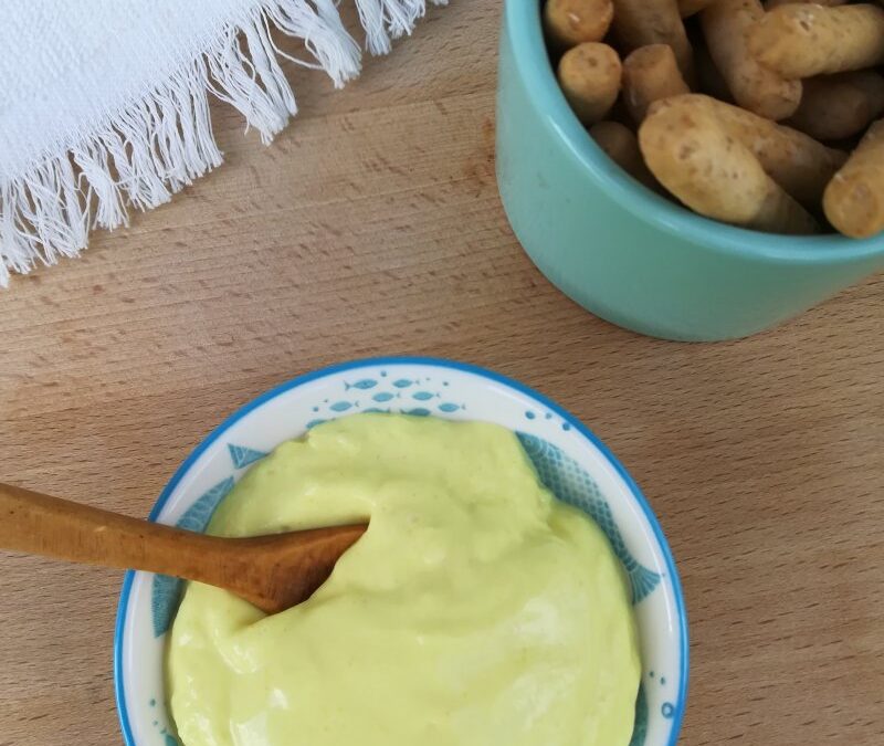 Mayonnaise végétalienne au lait de soja.